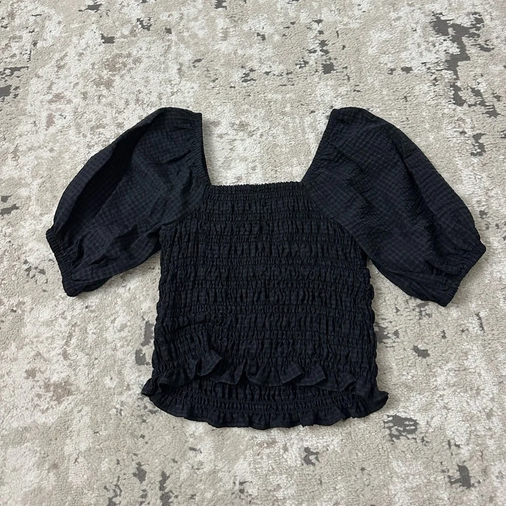 Old Navy Black Fitted Puff-Sleeve Smocked Top Size Small